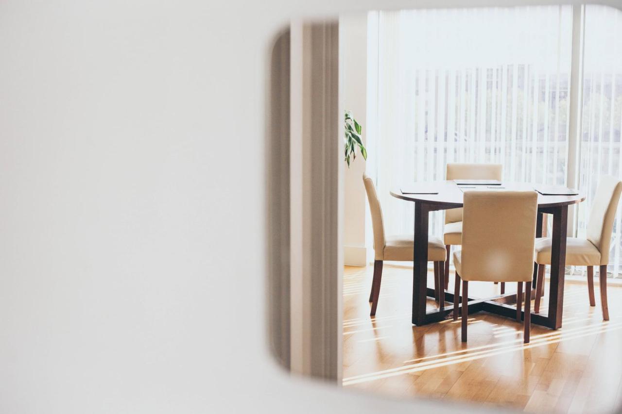 Serviced Apartment In Liverpool City Centre - Free Parking - Balcony - By Happy Days 외부 사진