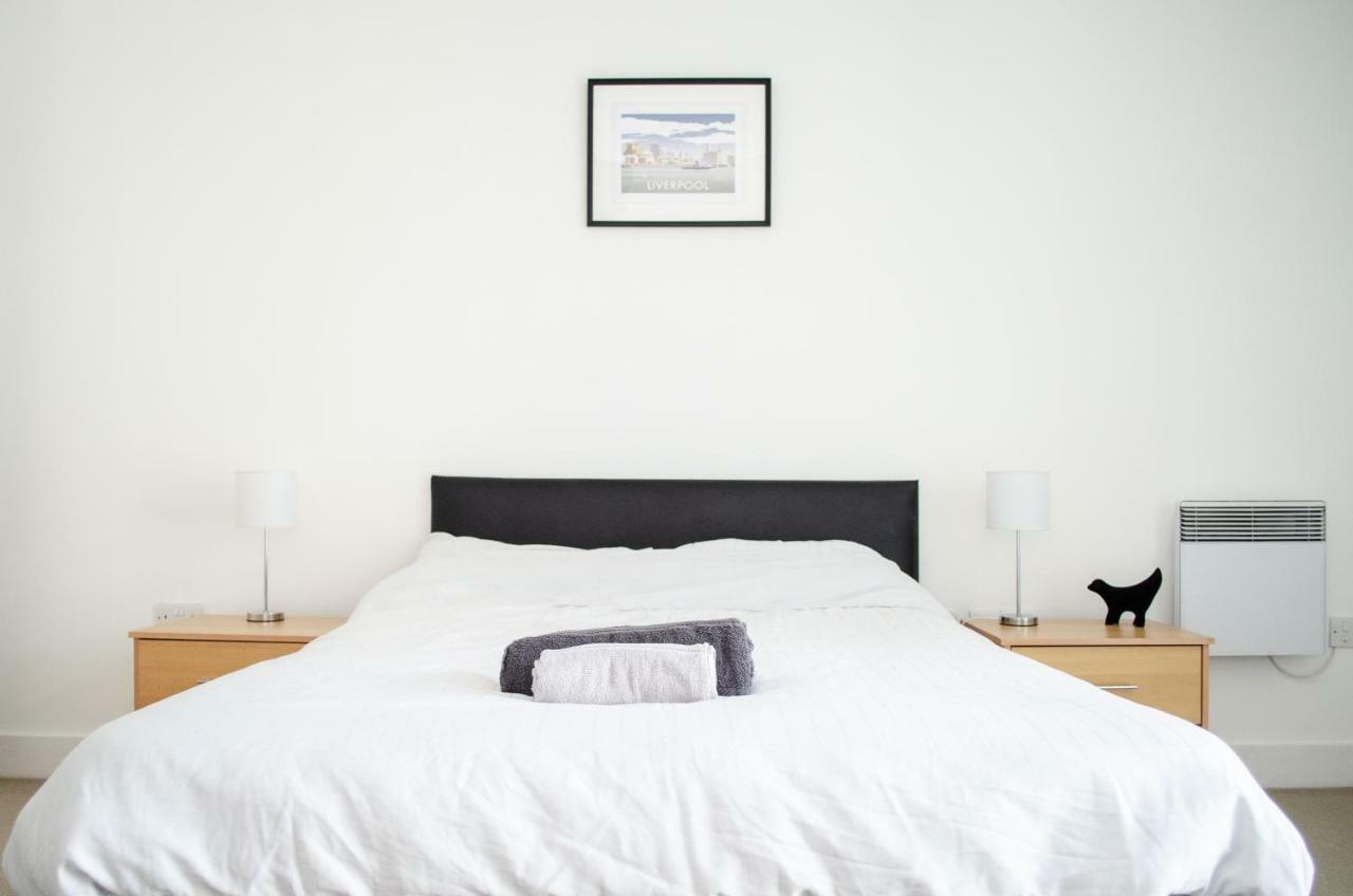 Serviced Apartment In Liverpool City Centre - Free Parking - Balcony - By Happy Days 외부 사진